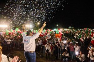 Renán Barrera aseguró que también ganaremos la elección, durante su cierre de campaña en Buctzotz y Tizimín.