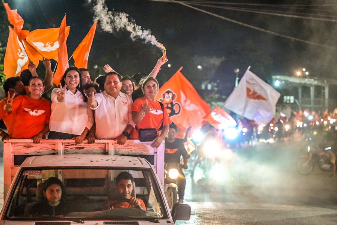 Vida convivió con la ciudadanía y llamó a las juventudes a ser la fuerza del cambio en esta elección