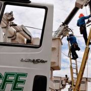 Utilidades de CFE cayeron 94% en primeros tres meses de 2024