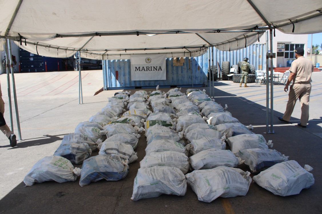 Marina de México refuerza operativos antidrogas en la costa del Pacífico