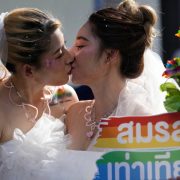 Tailandia legaliza el matrimonio igualitario