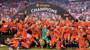 Chile ya sabe lo que es ser bicampeón en la Copa América, ya que ganó en el 2015 y 2016, en tanda de penales ante Argentina. 