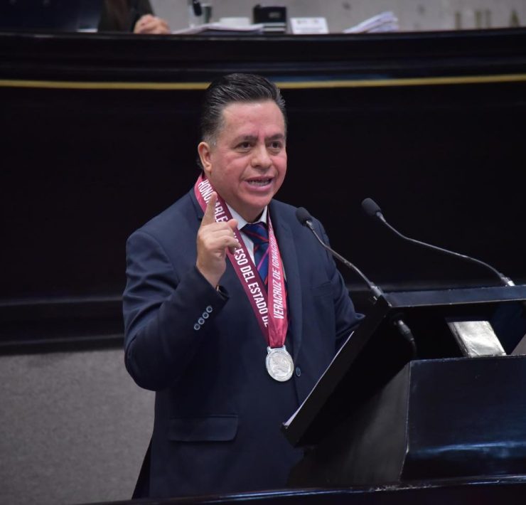 Congreso de Veracruz entregó Medalla al Mérito por la Defensa y Mejora del Medio Ambiente 2024