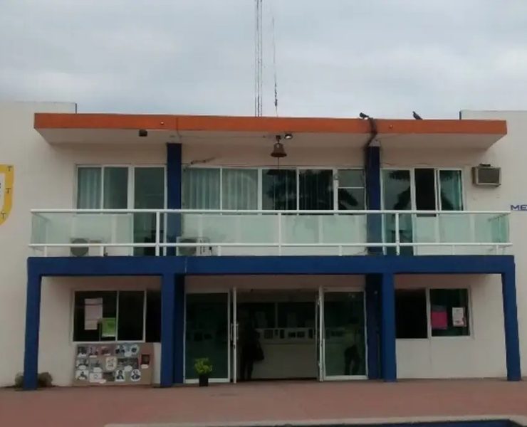 Ayuntamiento de Medellín de Bravo sufre corte de luz por deuda con CFE