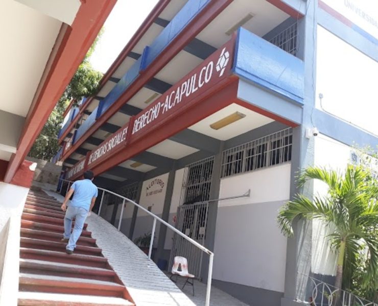 Hombres armados asaltan a estudiantes de la Universidad Autónoma de Guerrero