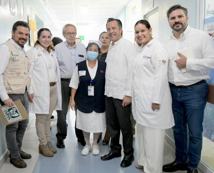 Secretario de Salud Federal y titular del IMSS supervisan el Hospital General de Tarimoya