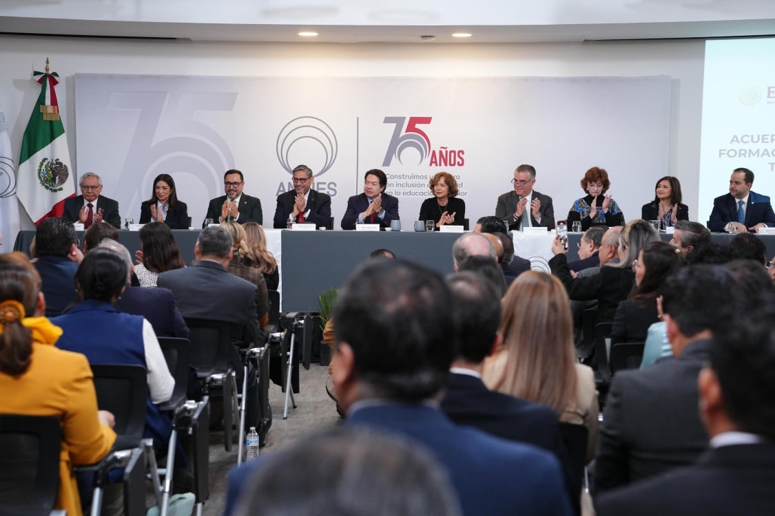 Gobierno y sector privado consolidan alianza educativa para el desarrollo tecnológico y social de México