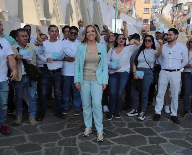 Denise Uribe Obregón inició campaña