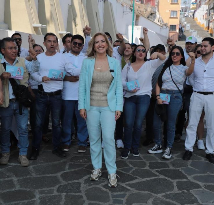 Denise Uribe Obregón inició campaña